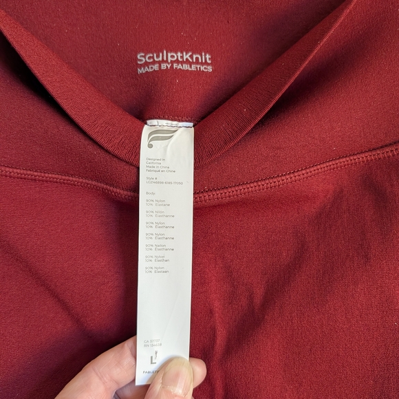 Fabletics SculptKnit Deep Red Legging - Picture 3 of 4